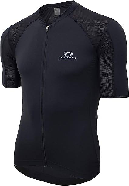 Márcio May Elite vem com 3 bolsos nas costas